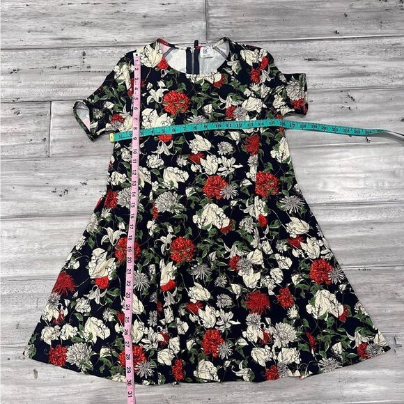 Zara TRF Black Floral Rose Botanical Swing Short Sleeve Flowy Tunic Dress 💜 - Picture 11 of 11